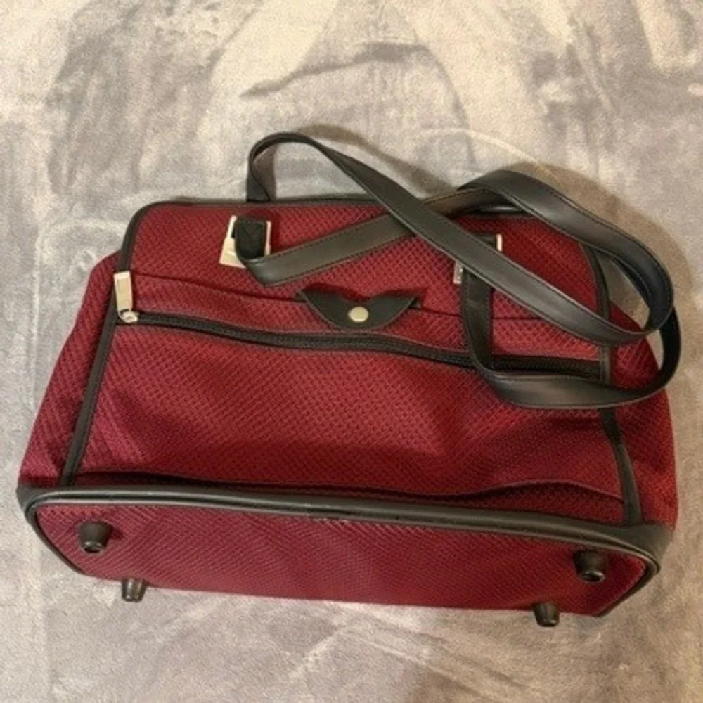 Samsonite Carry-On Bag Unisex Burgundy Overnight Mesh Travel Tote Bag 17X11X8
